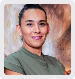 Dra. Adriana Arias Bautista